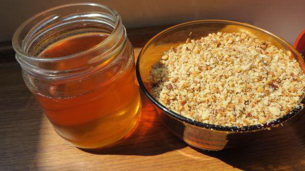 Walnuss und Honig für Potenz: Ein Rezept ist wirksam